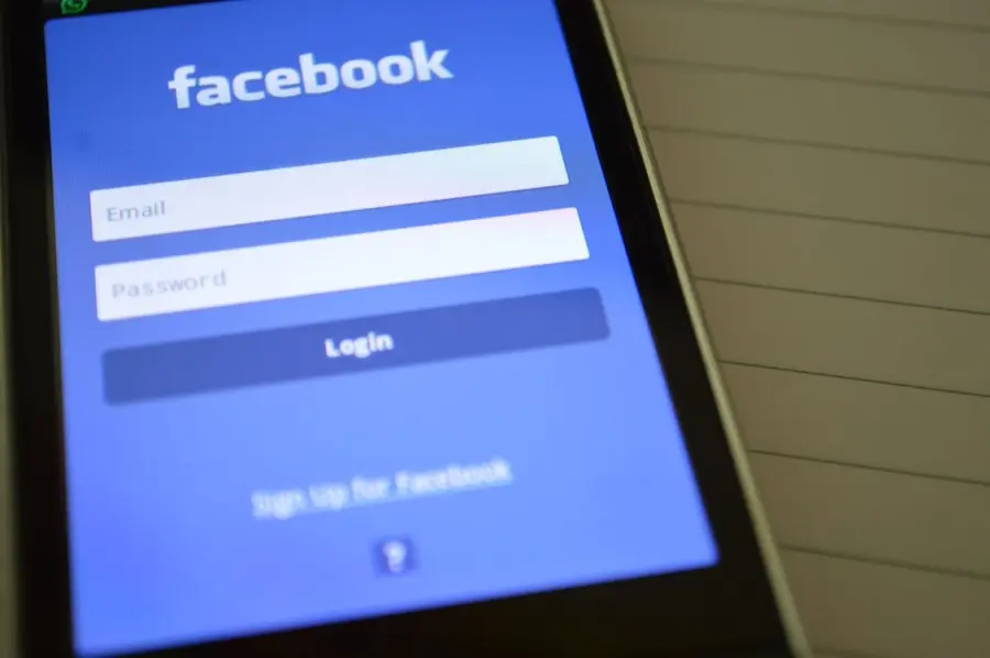 Come cancellare l'Account di Facebook