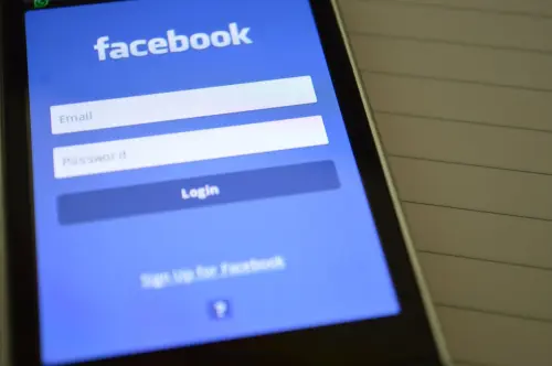 Come cancellare l'Account di Facebook