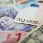 Cross euro dollaro, moneta unica scivola sul mercato Forex: scenari febbraio-marzo 2017