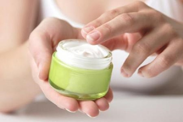 Quale crema o siero per il viso scegliere?