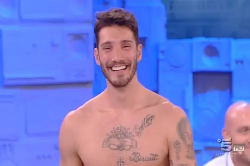 Gossip, Stefano De Martino cancella tutti i Rodriguez
