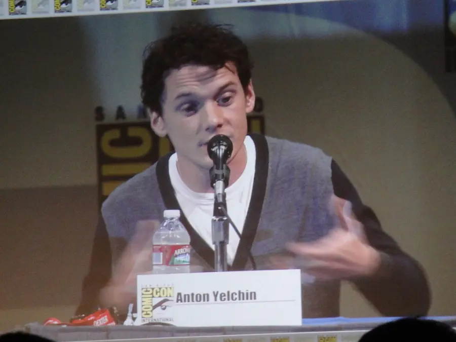 Anton Yelchin morto in un incidente stradale, addio al Chekov di Star Trek