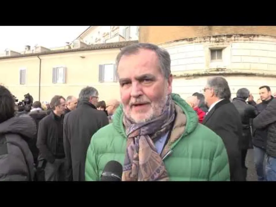 Roberto Calderoli, malore al comizio di Bergamo: 'Ringrazio tutti per la vicinanza'