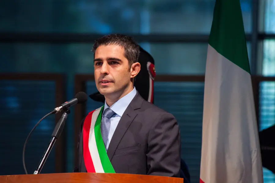 Parma: Federico Pizzarotti, di questi tempi a fare il sindaco 'Ci vuole un pazzo'