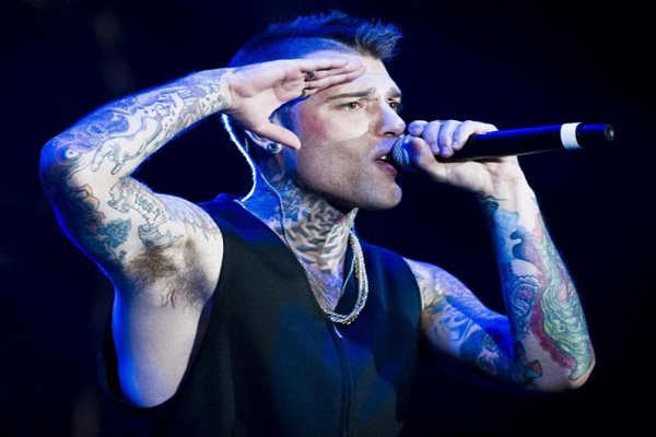 Fedez contro la SIAE su Twitter: ora il cantante punta a Soundreef