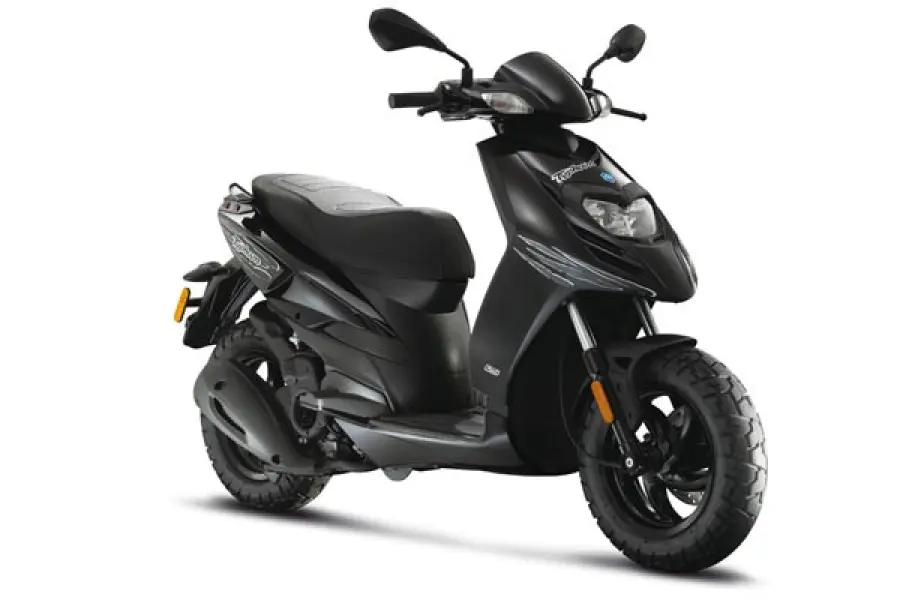 Piaggio cerca di rodere quote di mercato al nemico Honda. Medley è il nome della sua arma