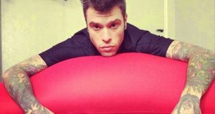 Fedez twitta e prende il volo per incontrare TigerLily, la sua fata turchina