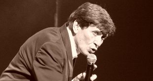 Gianni Morandi svela alla Bocconi il segreto del suo successo su Facebook