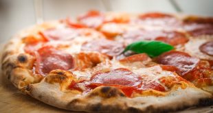 Storica pizzeria di Napoli chiede a Google risarcimento da un milione di euro